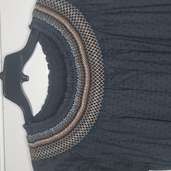 Universal Thread DRESS - Picture 3 of 10